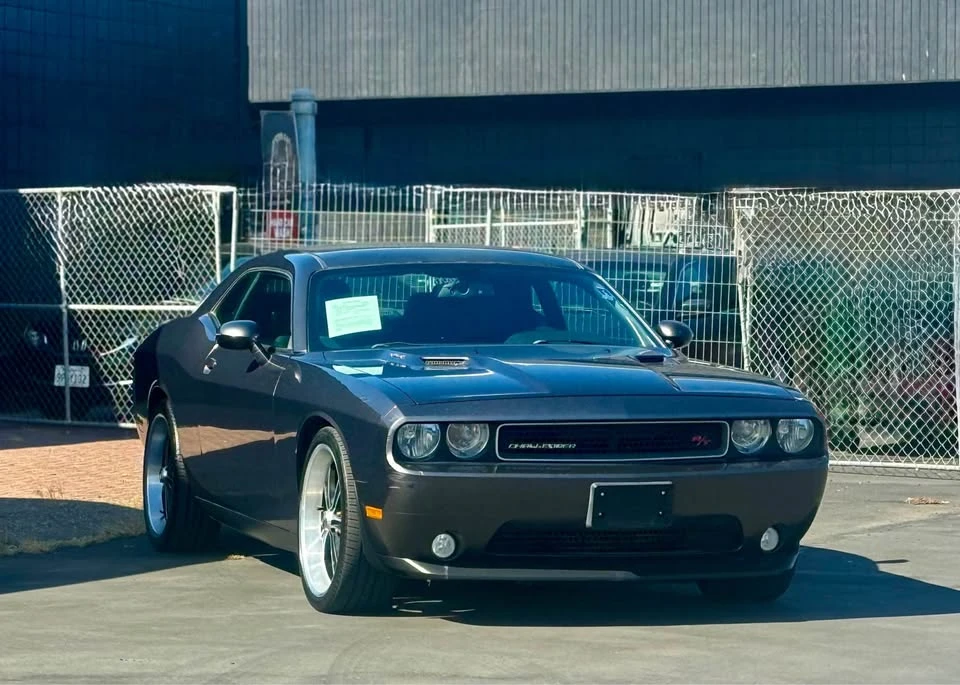 2014 Dodge Challenger 3rd Gen - Image 3 of 10
