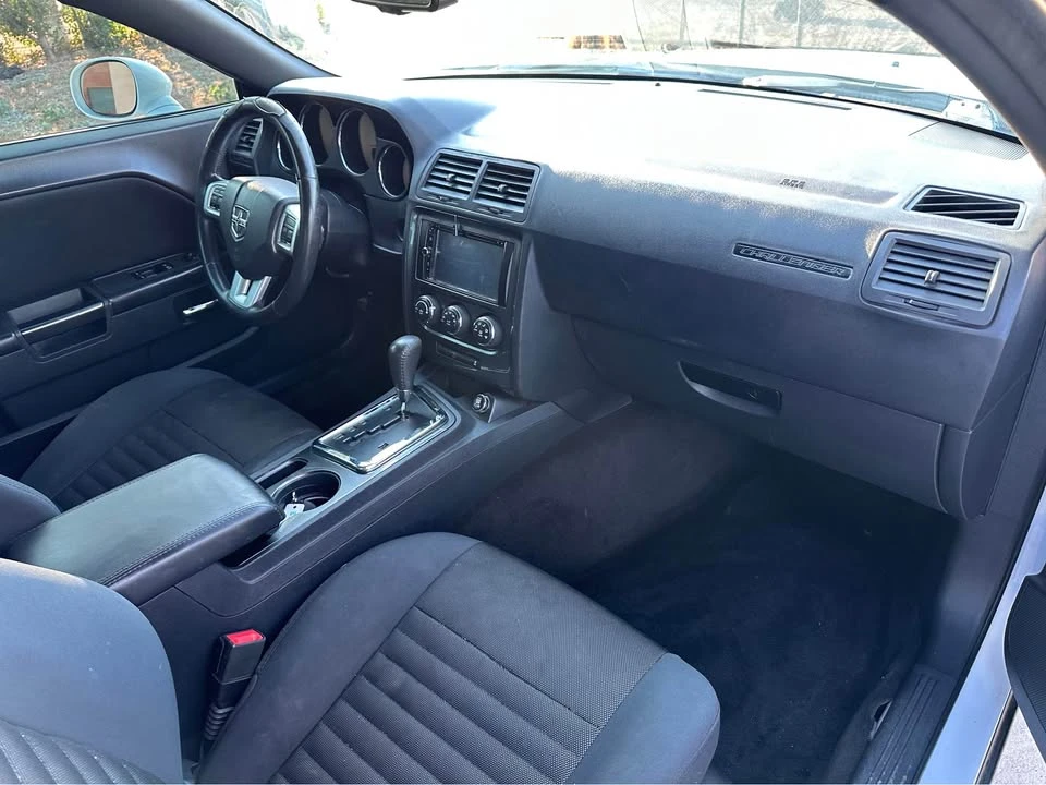 2014 Dodge Challenger 3rd Gen - Image 8 of 10