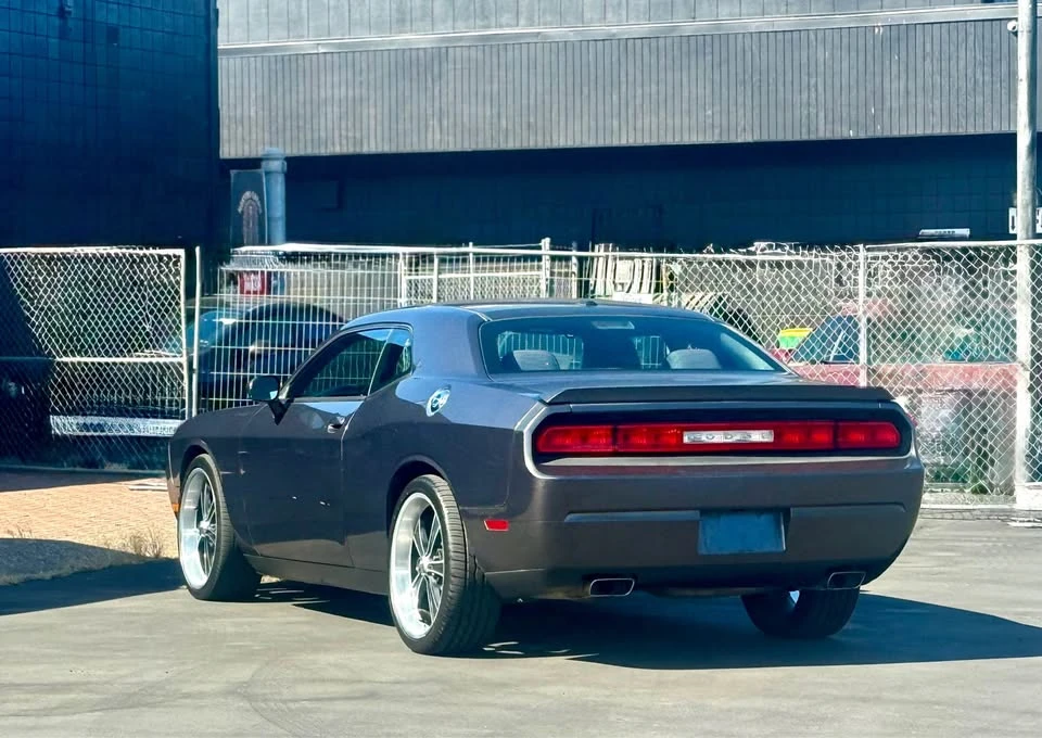 2014 Dodge Challenger 3rd Gen - Image 6 of 10