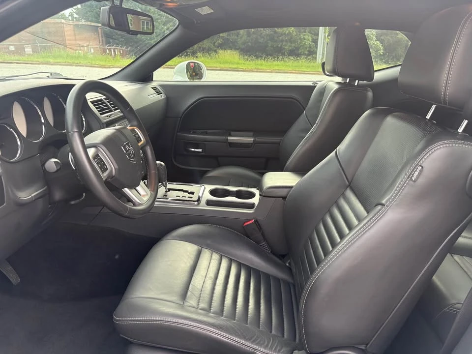 2014 Dodge Challenger 3rd Gen - Image 10 of 18