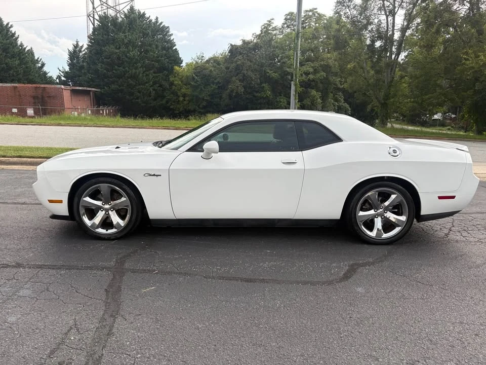 2014 Dodge Challenger 3rd Gen - Image 2 of 18