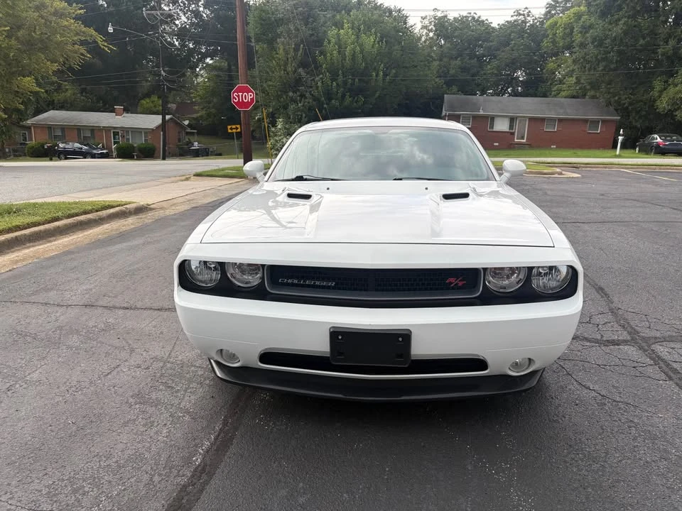 2014 Dodge Challenger 3rd Gen - Image 9 of 18