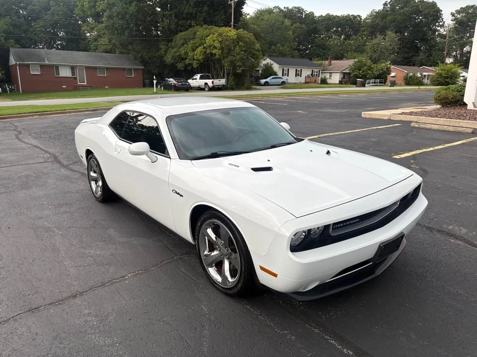 2014 Dodge Challenger 3rd Gen - Image 8 of 18