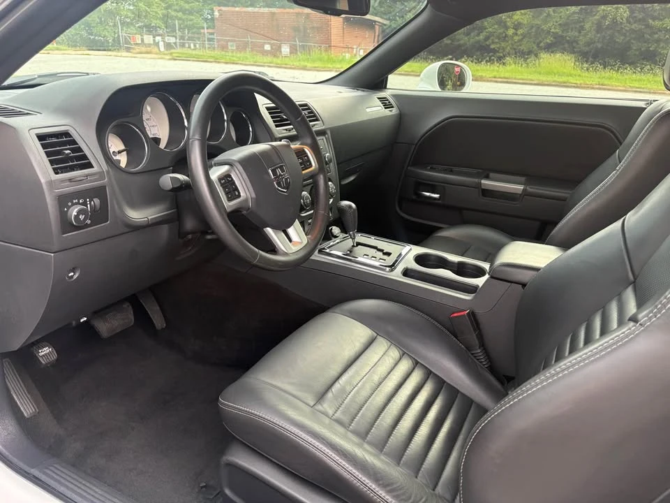 2014 Dodge Challenger 3rd Gen - Image 11 of 18