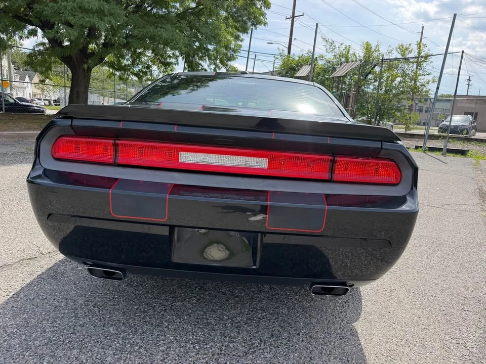 2014 Dodge Challenger 3rd Gen - Image 9 of 18