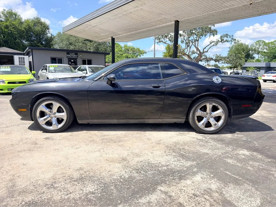 2014 Dodge Challenger 3rd Gen - Image 7 of 15