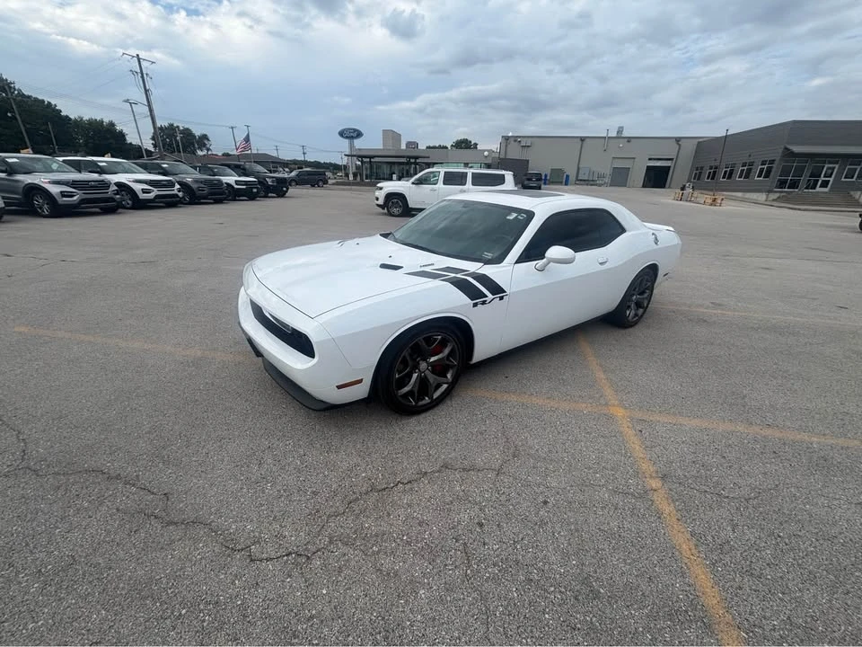 2014 Dodge Challenger 3rd Gen - Image 4 of 11