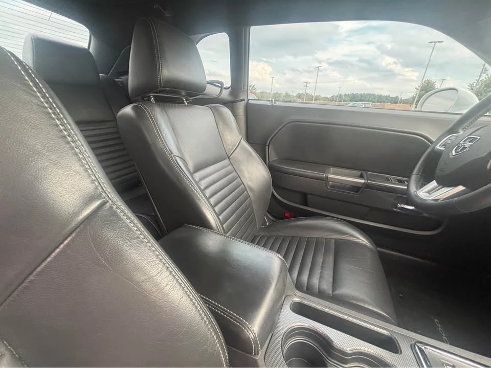 2014 Dodge Challenger 3rd Gen - Image 9 of 11