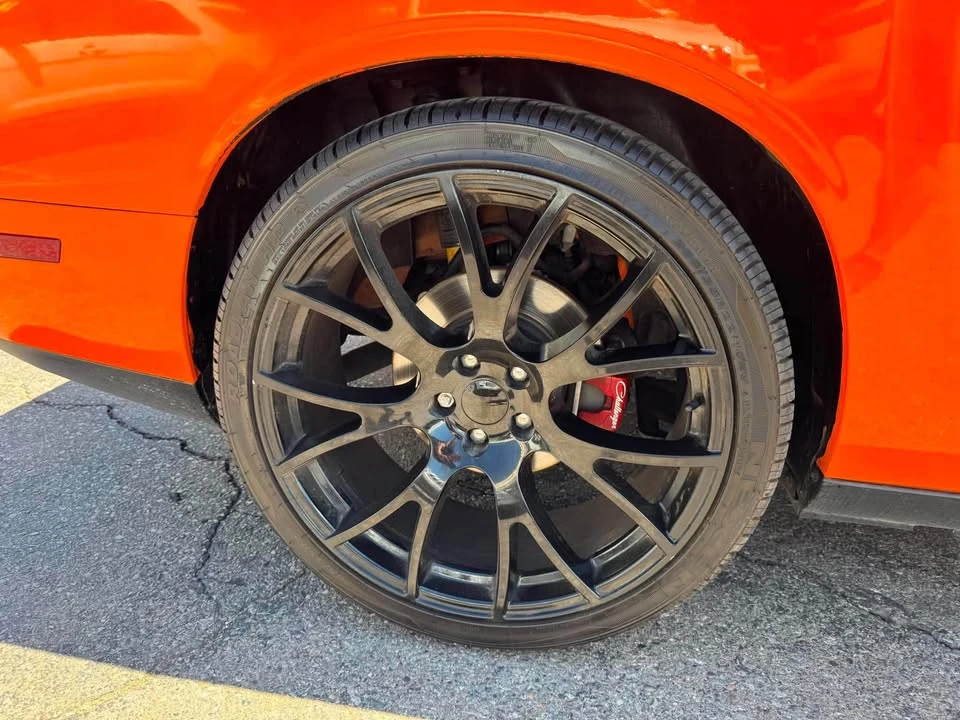 2014 Dodge Challenger 3rd Gen - Image 5 of 15