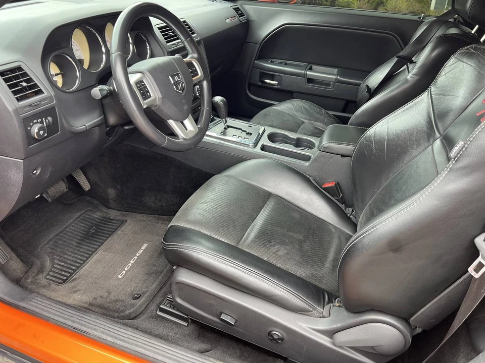 2014 Dodge Challenger 3rd Gen - Image 8 of 12