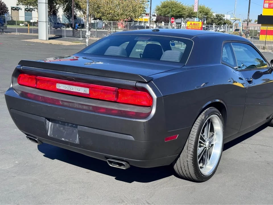 2014 Dodge Challenger 3rd Gen - Image 11 of 18
