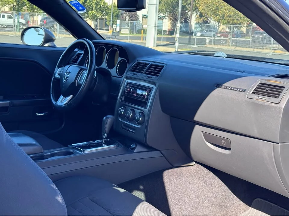2014 Dodge Challenger 3rd Gen - Image 15 of 18