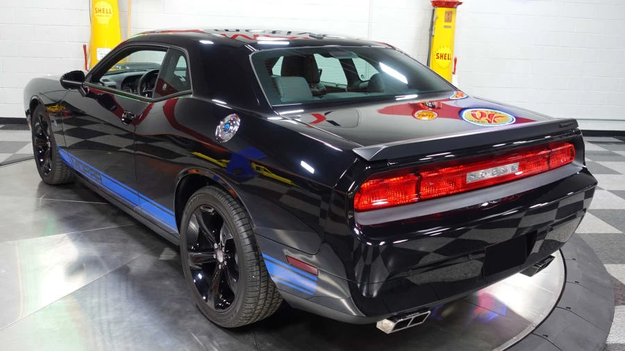 2014 Dodge Challenger 3rd Gen - Image 13 of 31