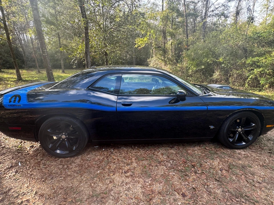 2014 Dodge Challenger 3rd Gen - Image 15 of 31