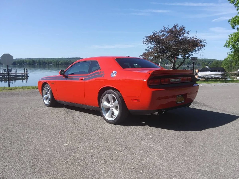 2014 Dodge Challenger 3rd Gen - Image 2 of 18