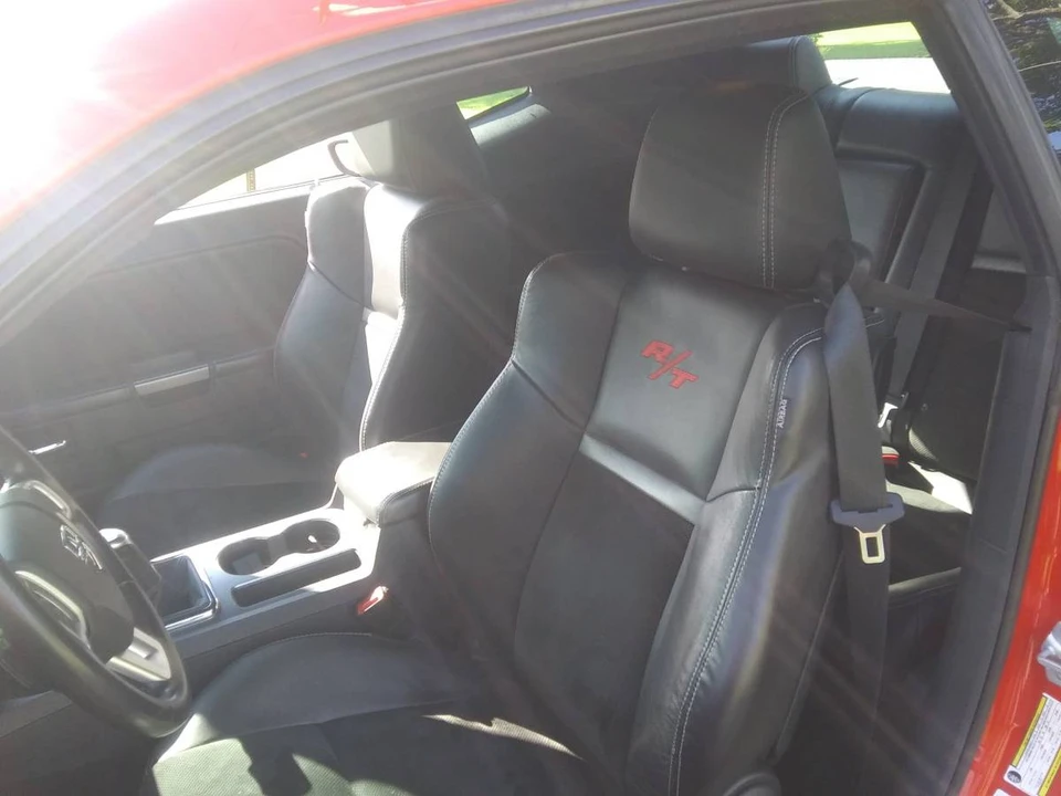 2014 Dodge Challenger 3rd Gen - Image 6 of 18