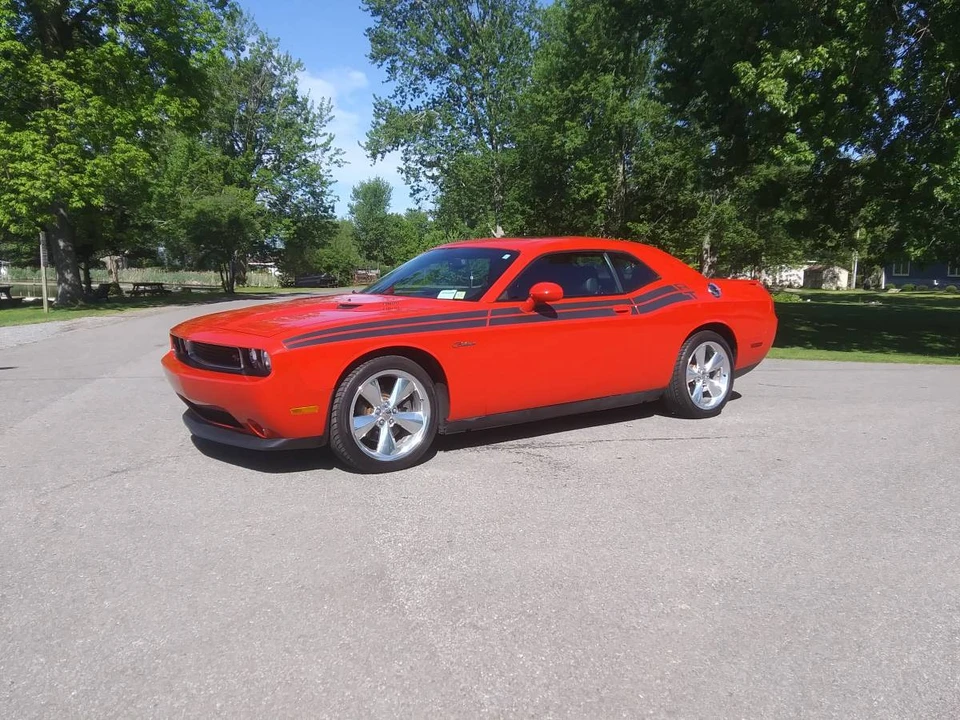 2014 Dodge Challenger 3rd Gen - Image 8 of 18