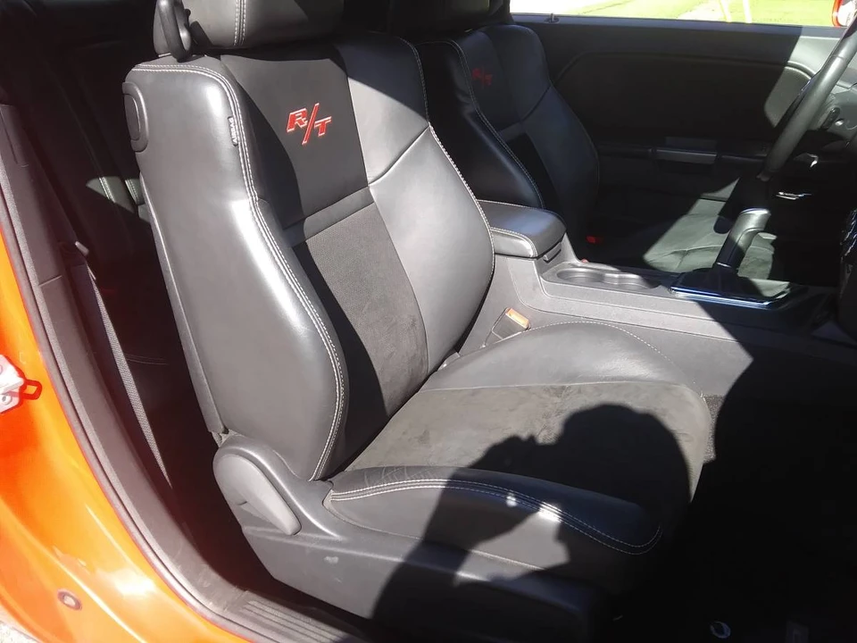 2014 Dodge Challenger 3rd Gen - Image 7 of 18