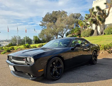 2014 Dodge Challenger R/T Plus
