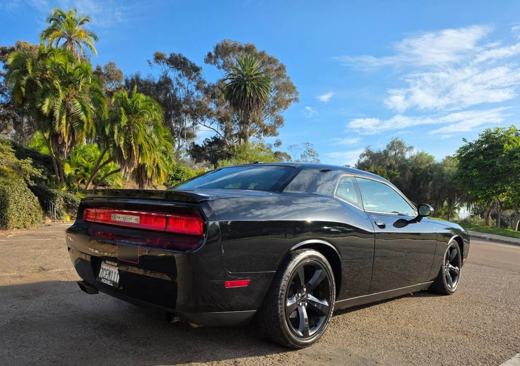 2014 Dodge Challenger 3rd Gen - Image 5 of 23