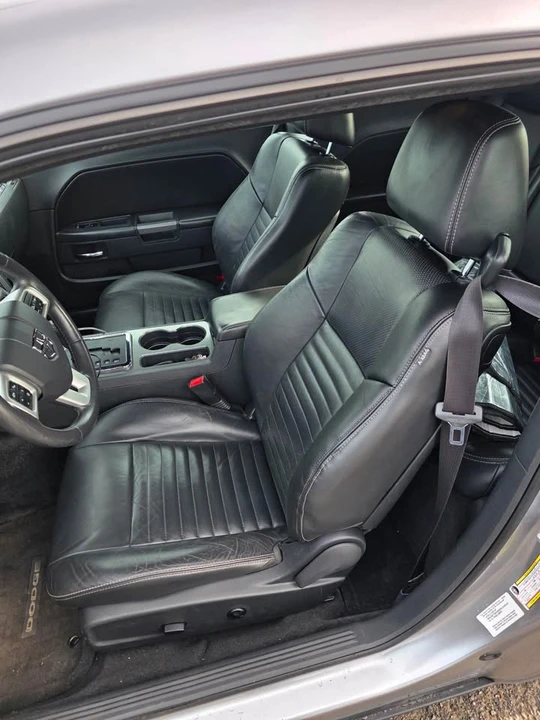 2014 Dodge Challenger 3rd Gen - Image 8 of 11