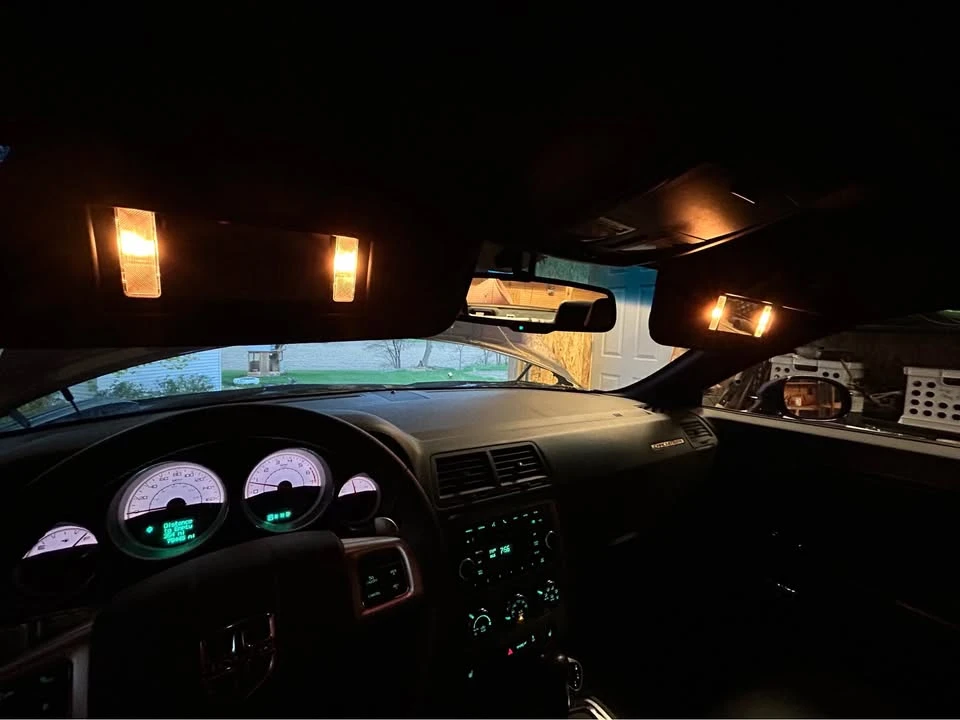 2014 Dodge Challenger 3rd Gen - Image 18 of 19