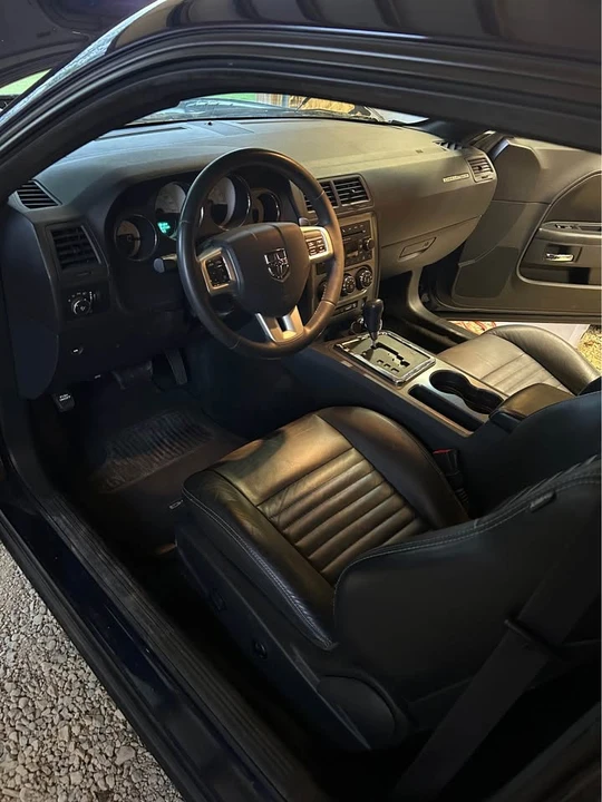 2014 Dodge Challenger 3rd Gen - Image 13 of 19