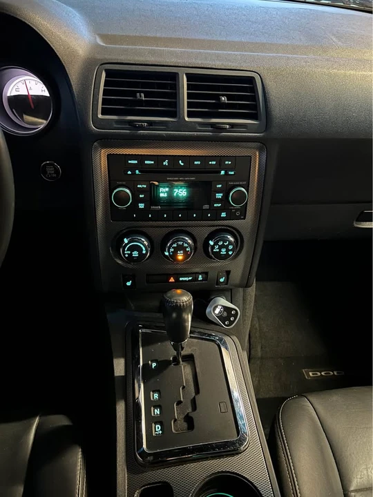 2014 Dodge Challenger 3rd Gen - Image 17 of 19