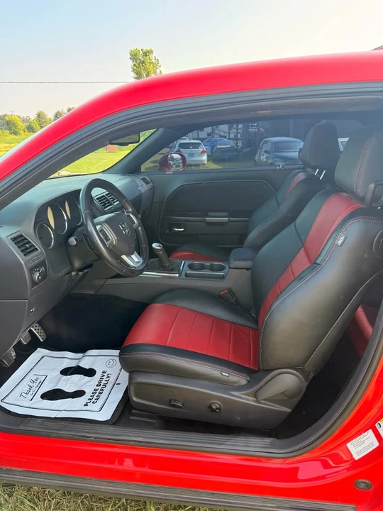 2014 Dodge Challenger 3rd Gen - Image 10 of 15