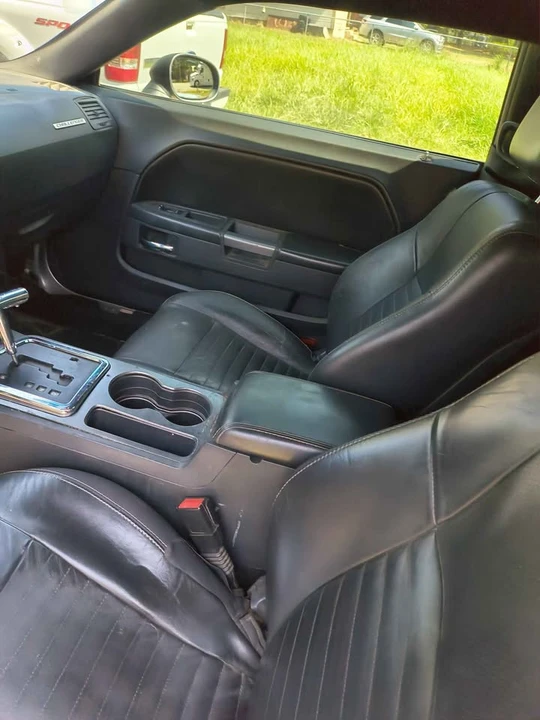 2014 Dodge Challenger 3rd Gen - Image 13 of 18