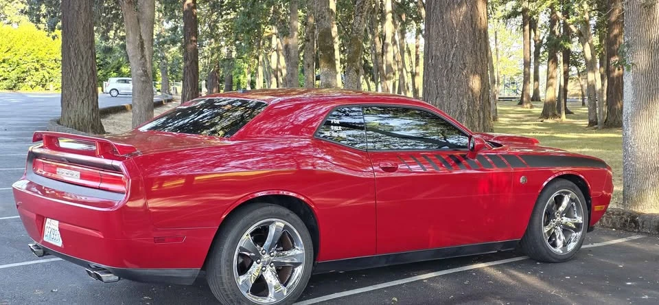 2014 Dodge Challenger 3rd Gen - Image 2 of 8
