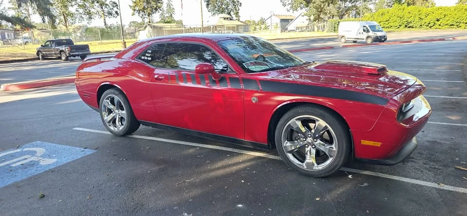 2014 Dodge Challenger 3rd Gen - Image 3 of 8
