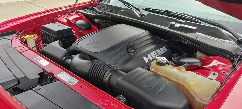 2014 Dodge Challenger 3rd Gen - Image 6 of 8