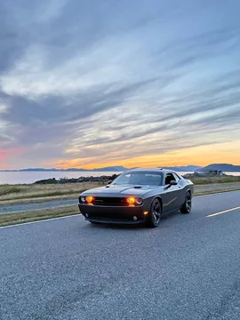 2014 Dodge Challenger R/T Plus