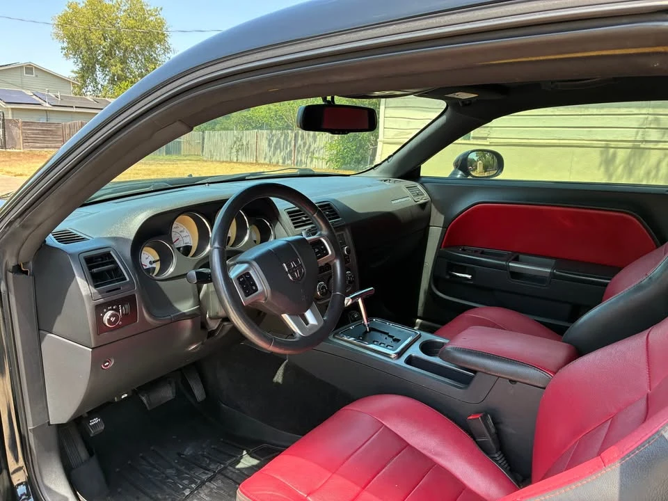 2014 Dodge Challenger 3rd Gen - Image 17 of 20