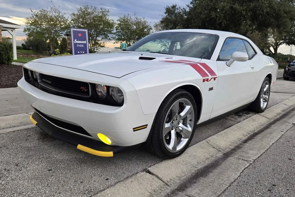 2014 Dodge Challenger 3rd Gen - Image 2 of 20