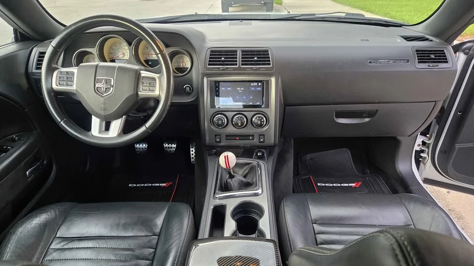 2014 Dodge Challenger 3rd Gen - Image 10 of 20