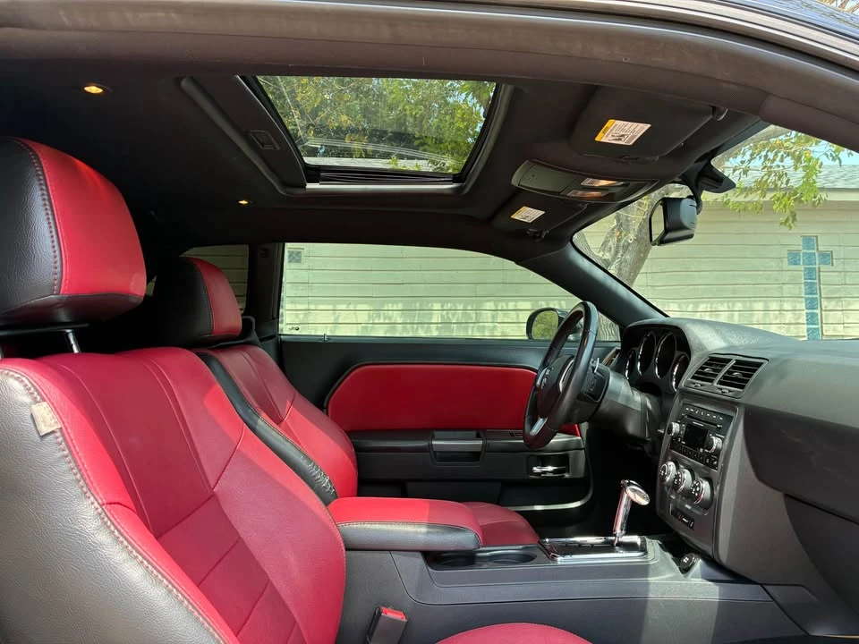 2014 Dodge Challenger 3rd Gen - Image 9 of 20