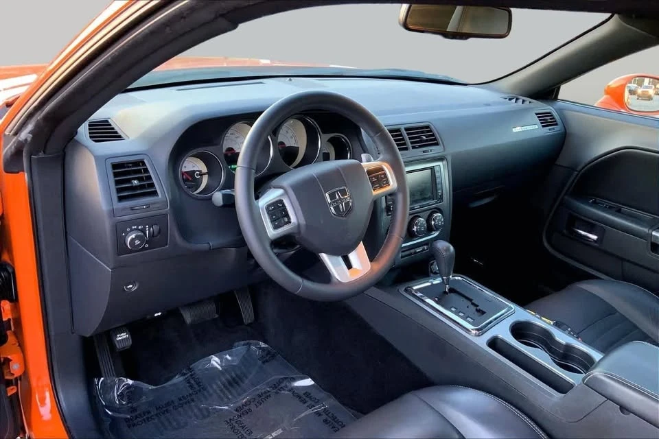 2014 Dodge Challenger 3rd Gen - Image 10 of 12