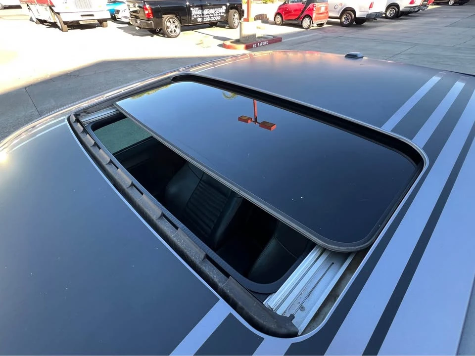 2014 Dodge Challenger 3rd Gen - Image 17 of 18