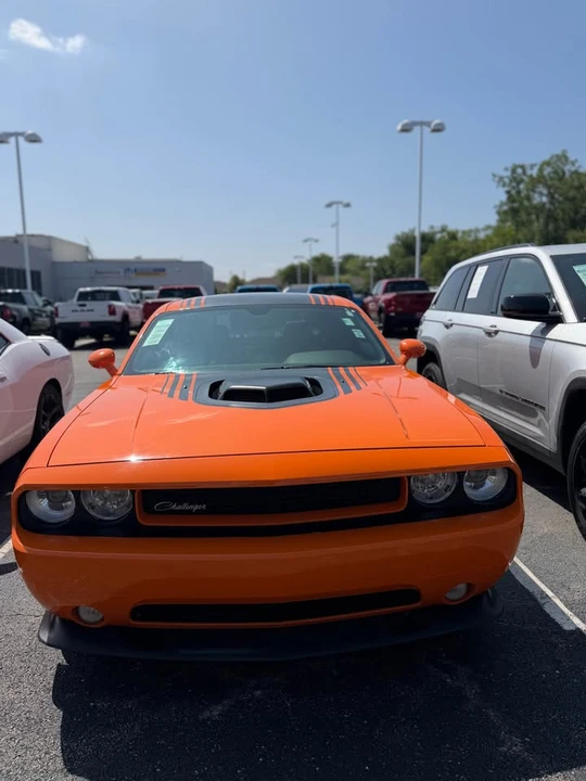 2014 Dodge Challenger 3rd Gen - Image 2 of 11