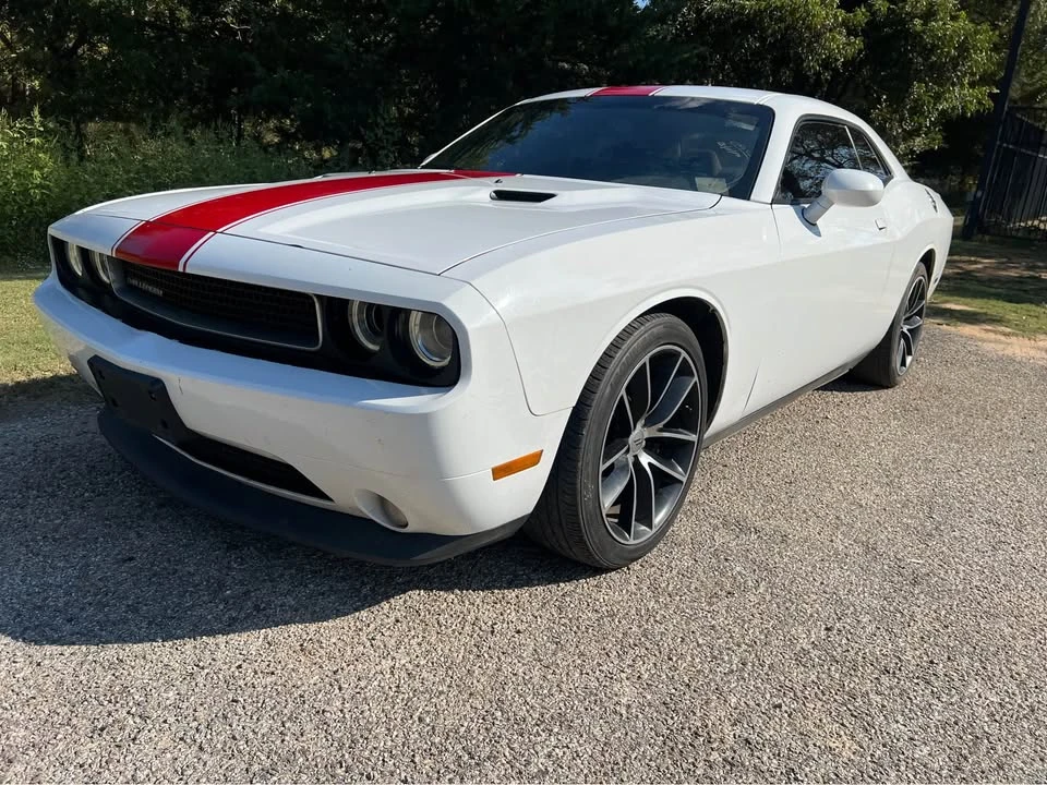 2014 Dodge Challenger SRT8 & 392 3rd Gen - Image 3 of 12