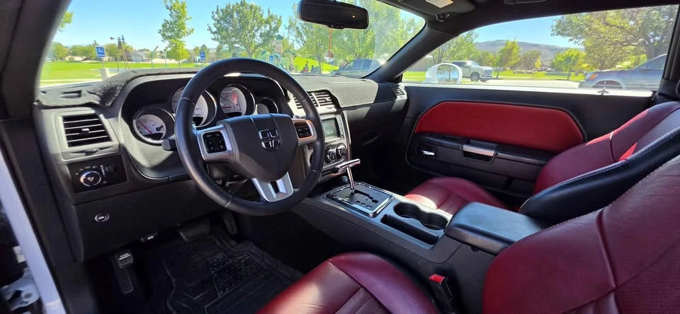 2014 Dodge Challenger SRT8 & 392 3rd Gen - Image 17 of 20