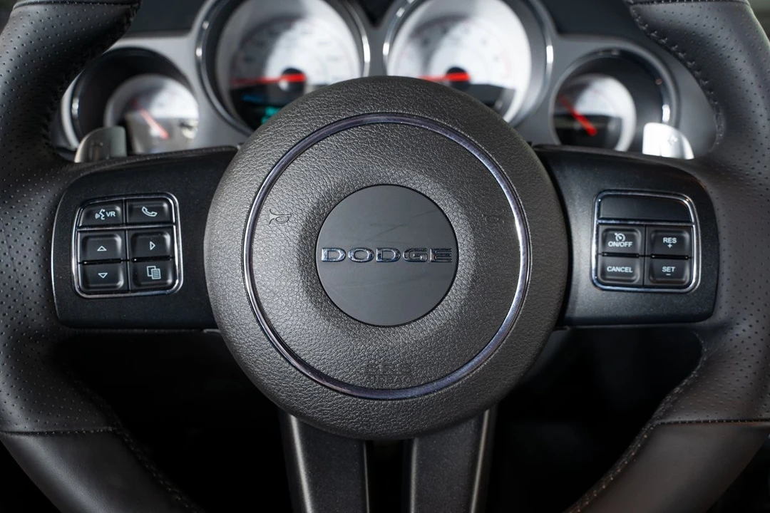 2014 Dodge Challenger 3rd Gen - Image 26 of 31