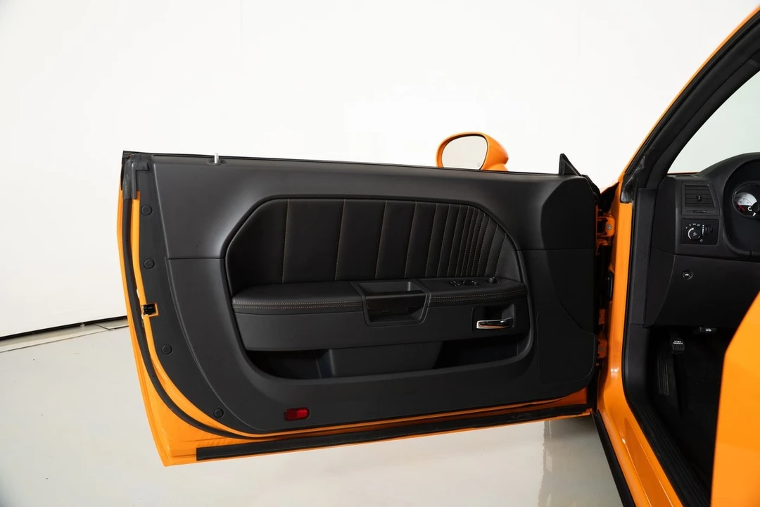 2014 Dodge Challenger 3rd Gen - Image 18 of 31