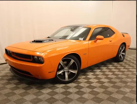 2014 Dodge Challenger R/T Shaker Coupe 2D