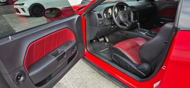 2014 Dodge Challenger 3rd Gen - Image 9 of 15