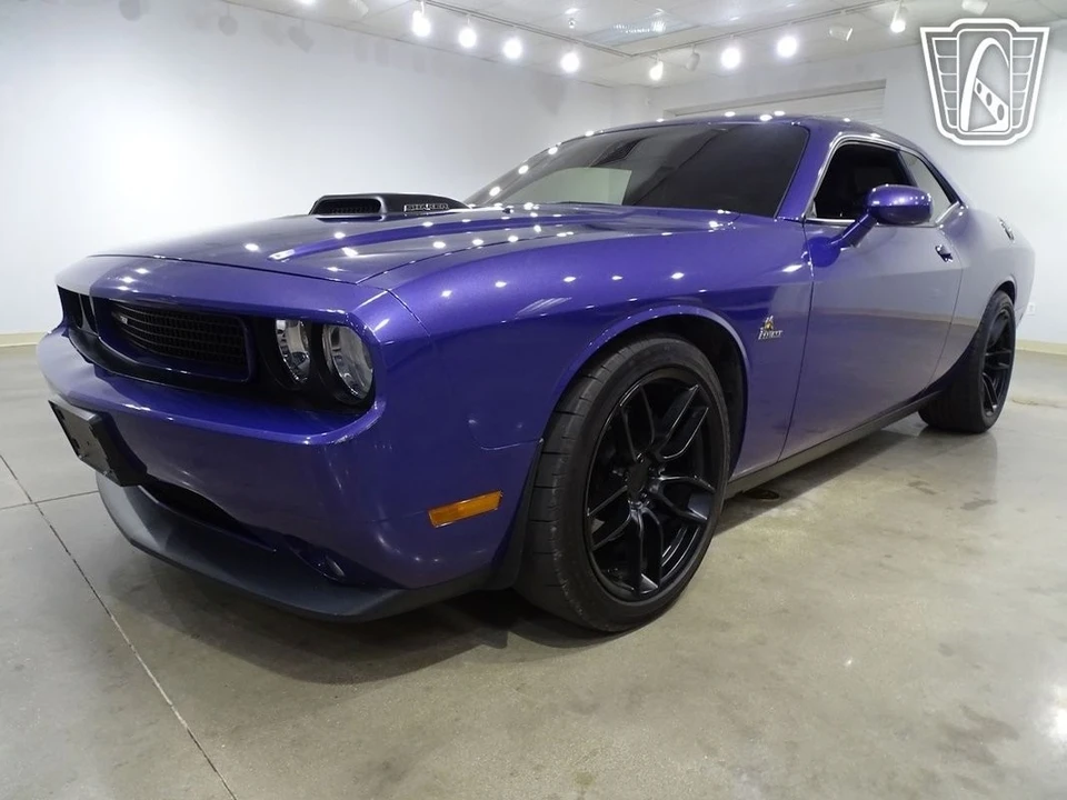 2014 Dodge Challenger 3rd Gen - Image 5 of 12