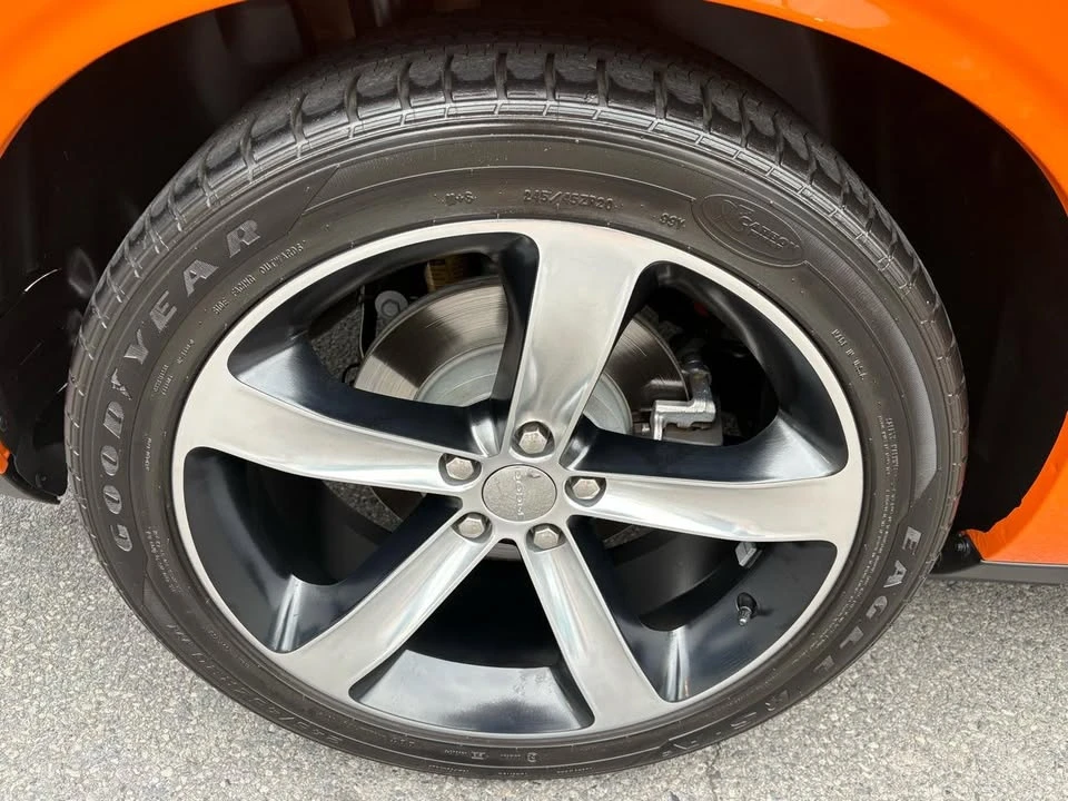2014 Dodge Challenger 3rd Gen - Image 15 of 20