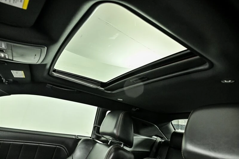 2014 Dodge Challenger 3rd Gen - Image 17 of 29